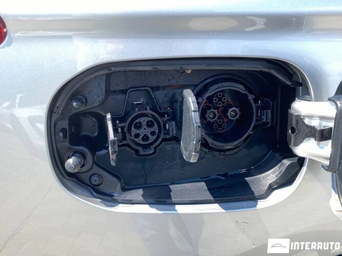 Mitsubishi Outlander 36 interauto-car