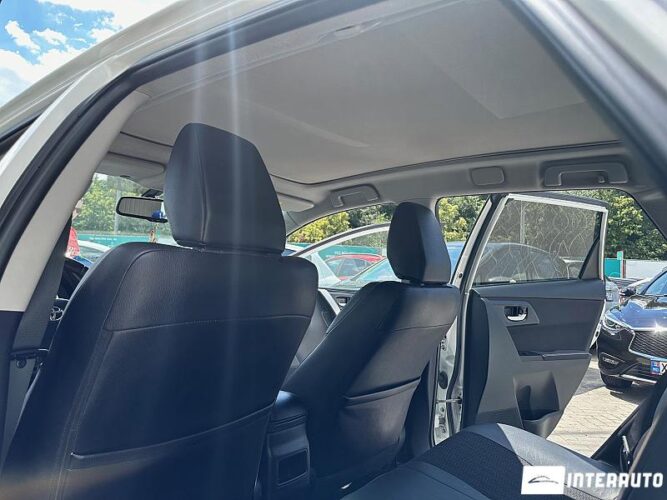 Toyota Auris 45 interauto-car