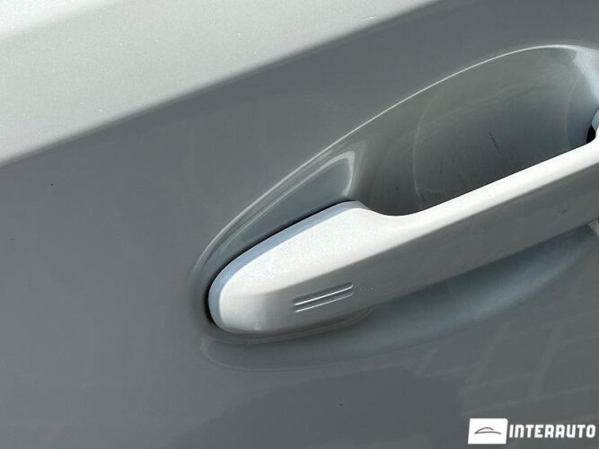 Toyota Auris 49 interauto-car