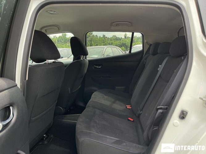 Nissan Leaf 46 interauto-car