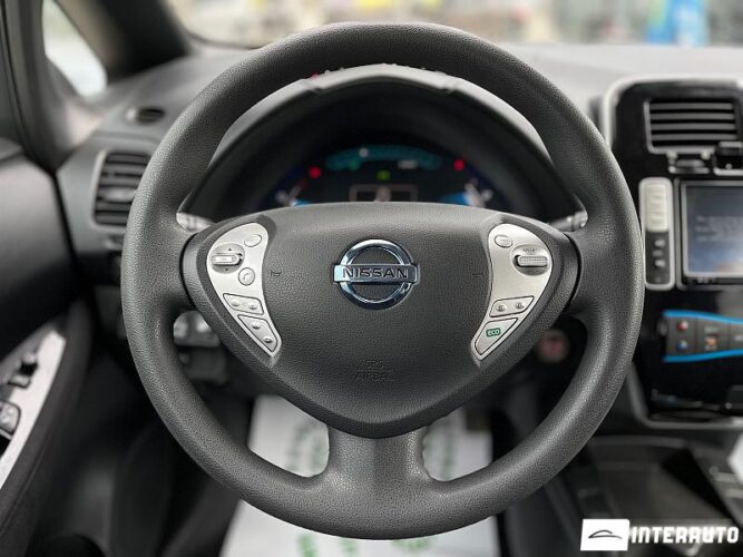 Nissan Leaf 39 interauto-car