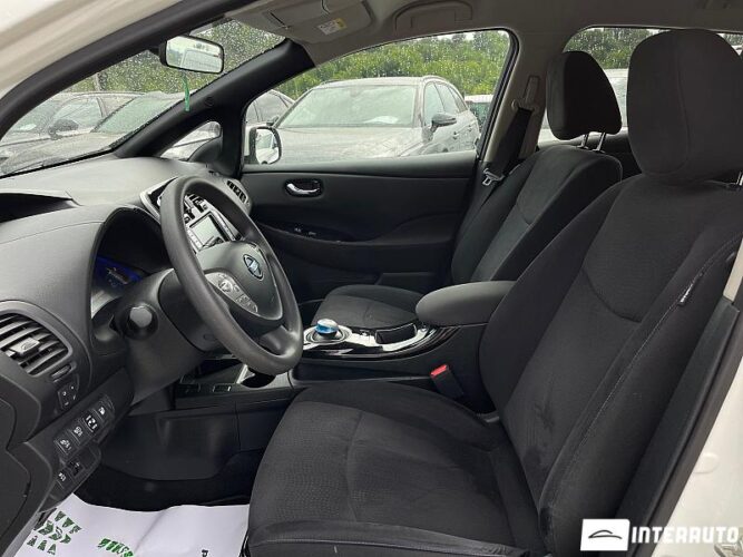 Nissan Leaf 35 interauto-car