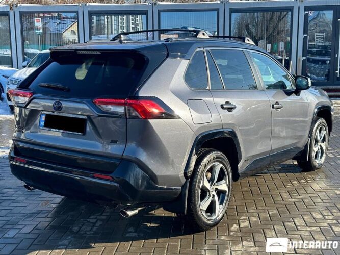 Toyota Rav-4 28 interauto-car