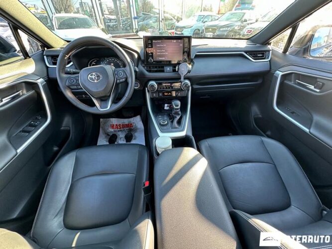 Toyota Rav-4 31 interauto-car