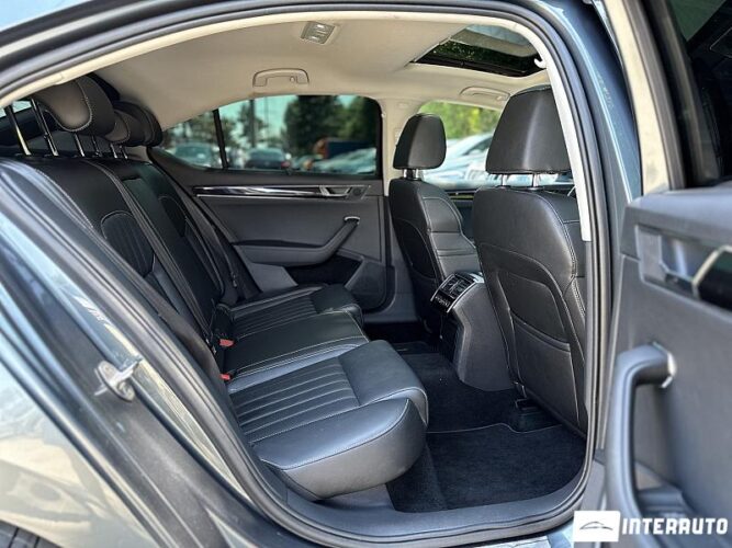 Skoda Superb 50 interauto-car