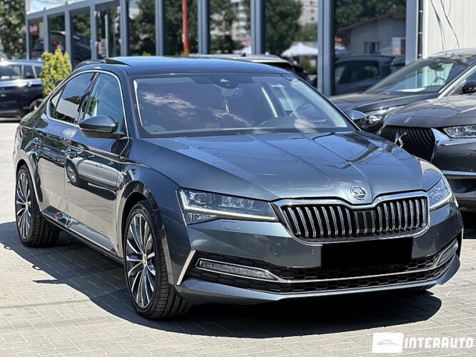 Skoda Superb 34 interauto-car