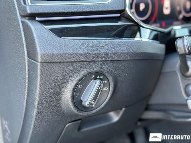 Skoda Superb 41 interauto-car