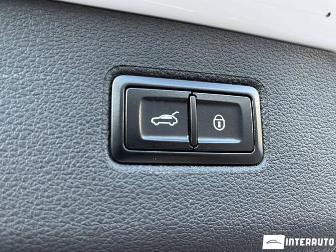 Bentley Bentayga 59 interauto-car