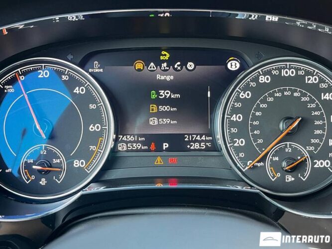 Bentley Bentayga 44 interauto-car