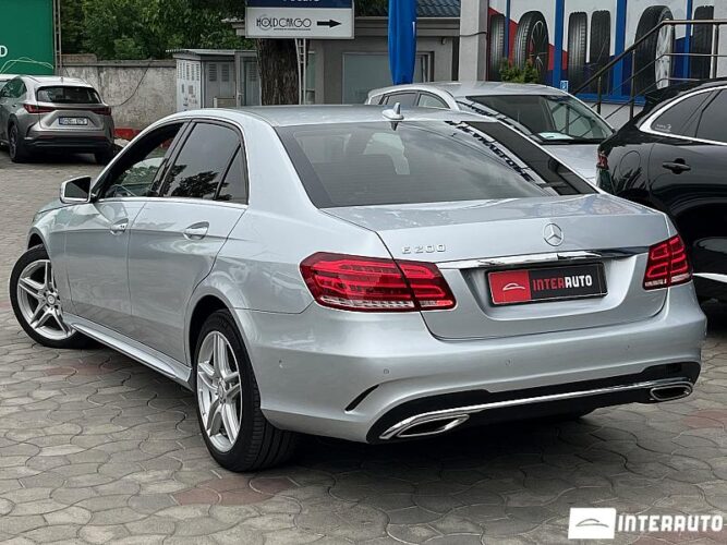 Mercedes E 200 34 interauto-car