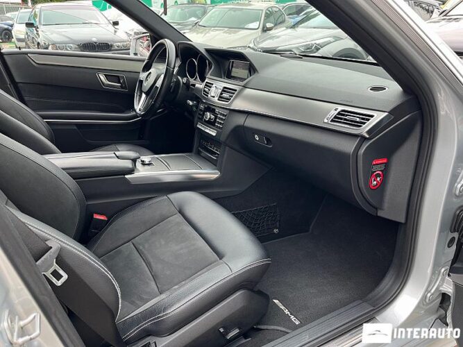 Mercedes E 200 37 interauto-car