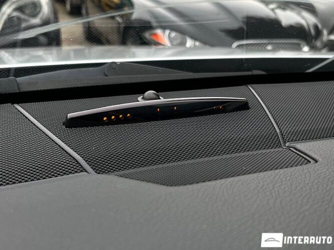 Mercedes E 200 46 interauto-car