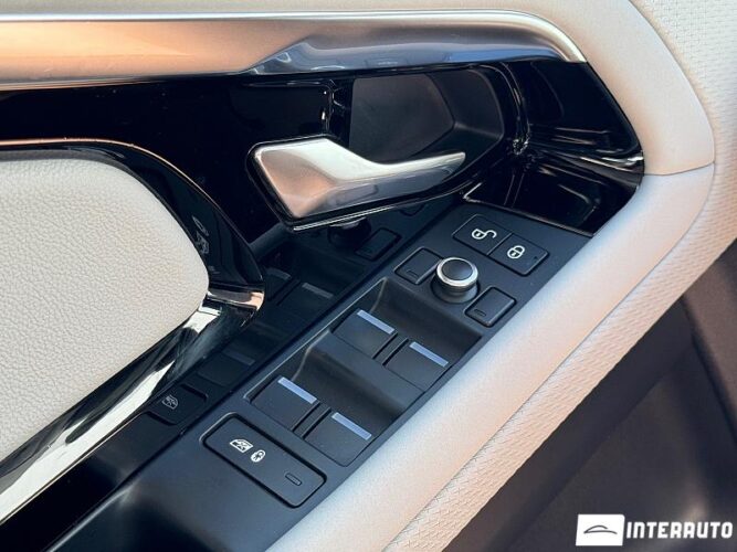 Land Rover Range Rover Evoque 46 interauto-car
