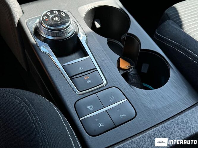 Ford Focus 42 interauto-car