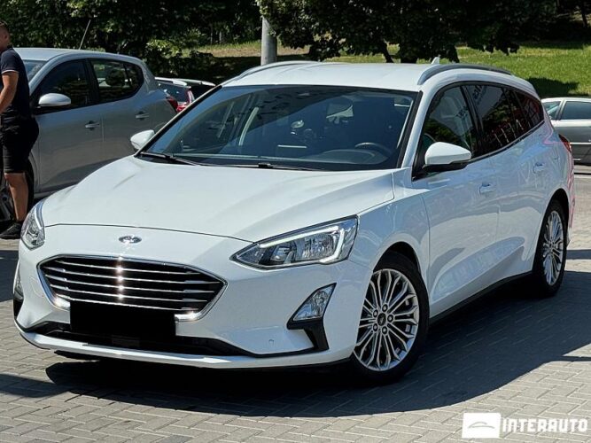 Ford Focus 32 interauto-car