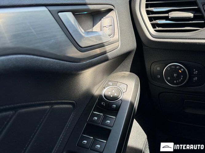 Ford Focus 35 interauto-car