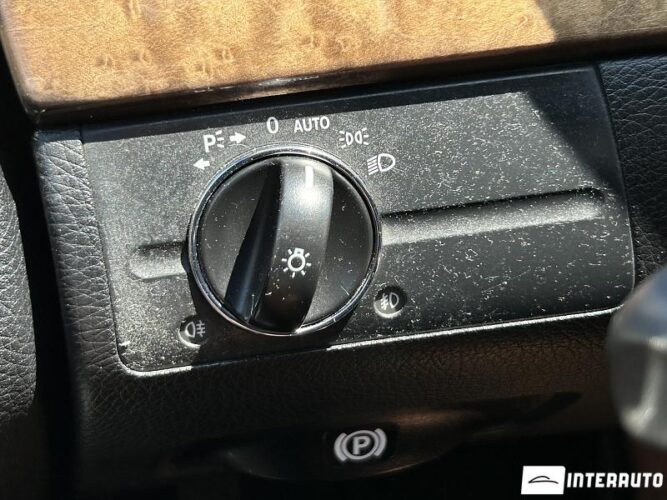 Mercedes E 200 36 interauto-car