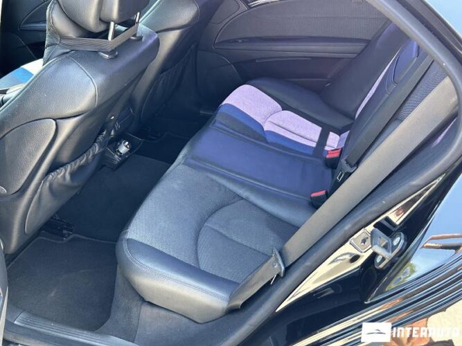 Mercedes E 200 42 interauto-car