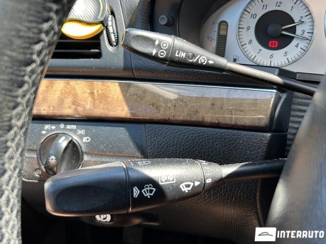 Mercedes E 200 38 interauto-car