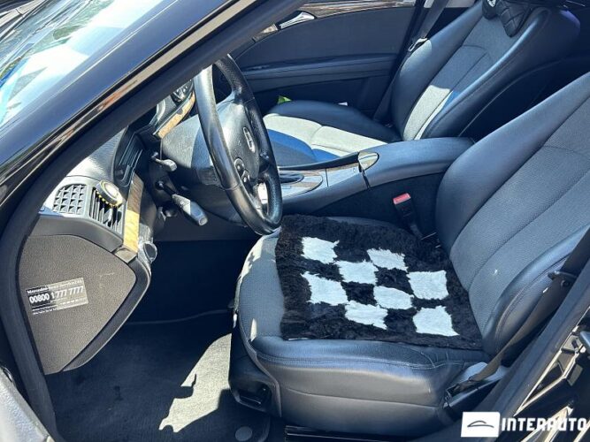Mercedes E 200 34 interauto-car
