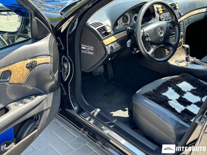 Mercedes E 200 32 interauto-car
