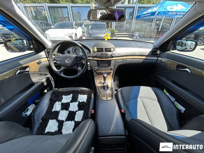 Mercedes E 200 35 interauto-car
