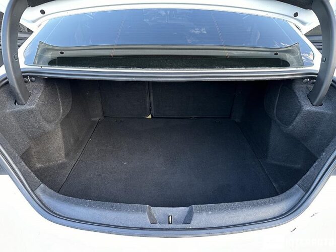 Renault Megane 47 interauto-car