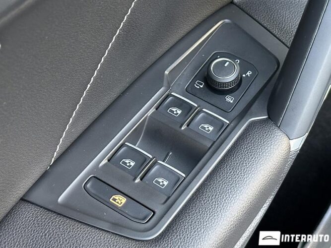 Volkswagen Tiguan 61 interauto-car