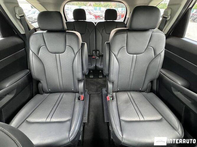 Kia Sorento 66 interauto-car