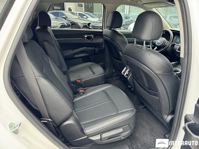 Kia Sorento 67 interauto-car