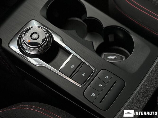 Ford Kuga 42 interauto-car