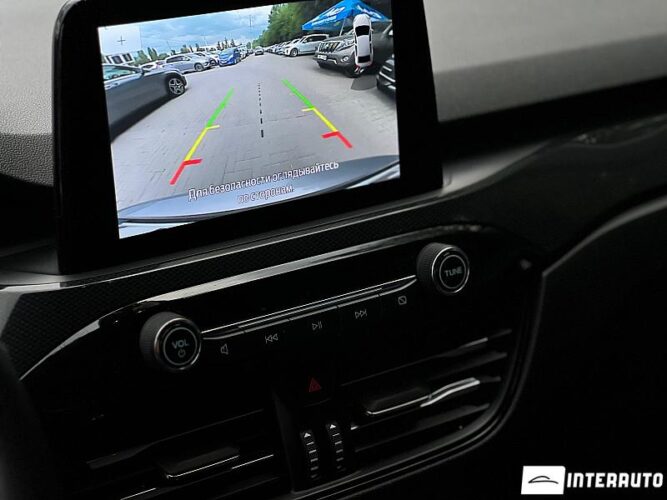 Ford Kuga 40 interauto-car