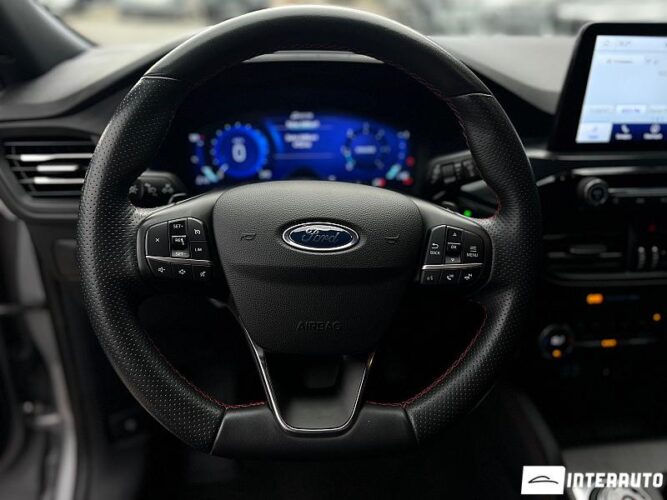 Ford Kuga 38 interauto-car