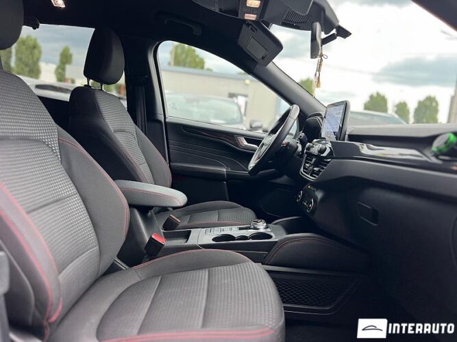 Ford Kuga 43 interauto-car