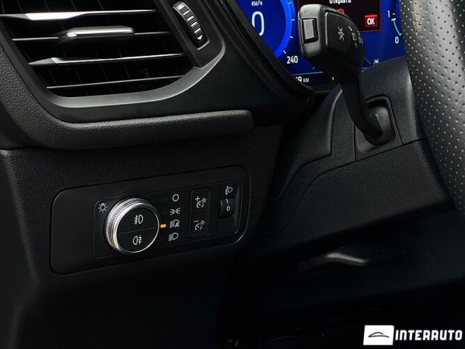 Ford Kuga 36 interauto-car