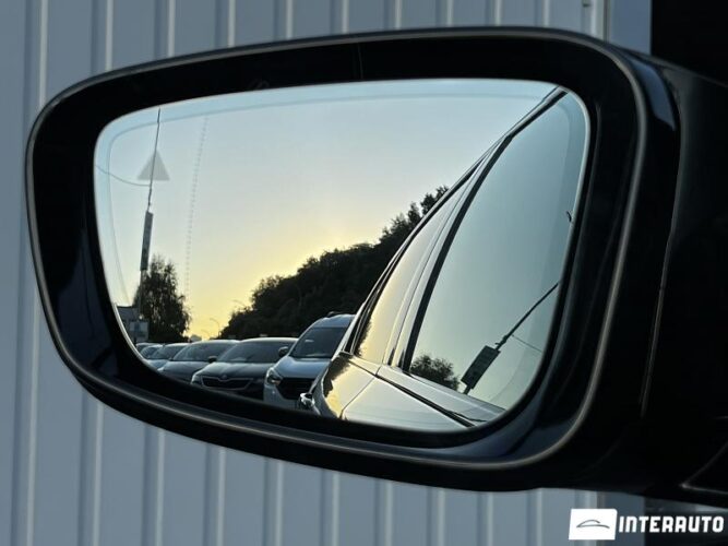 BMW 530e 56 interauto-car