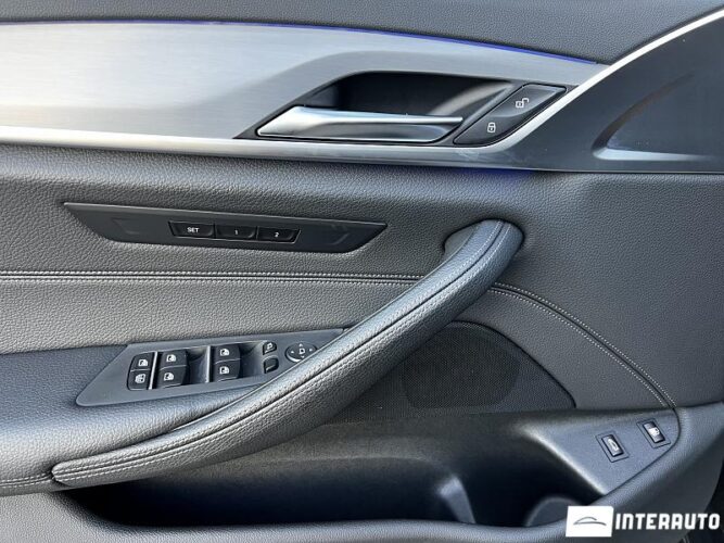 BMW 530e 53 interauto-car