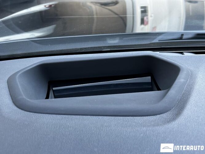 BMW 530e 47 interauto-car