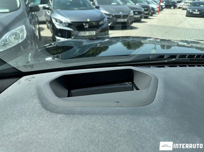 BMW 520 48 interauto-car