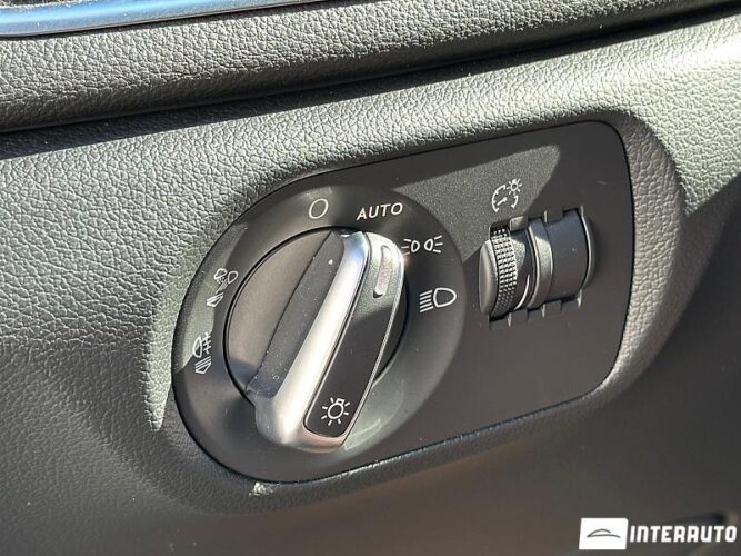 Audi Q3 34 interauto-car