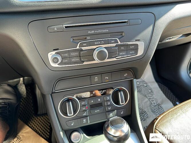 Audi Q3 40 interauto-car