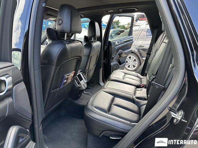 Porsche Cayenne 39 interauto-car