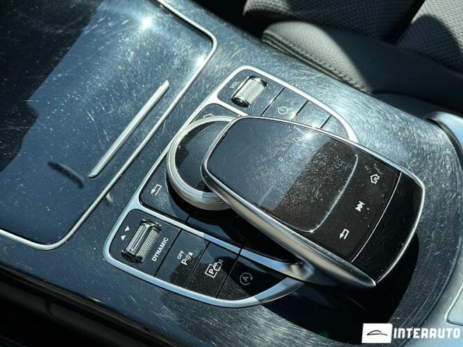 Mercedes C 200 48 interauto-car