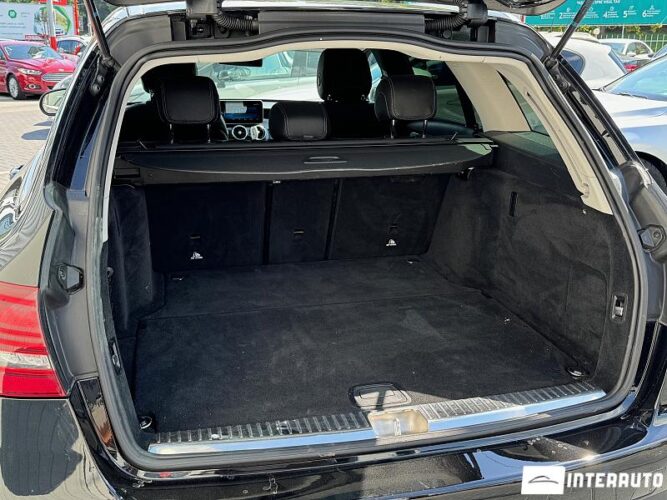 Mercedes C 200 57 interauto-car