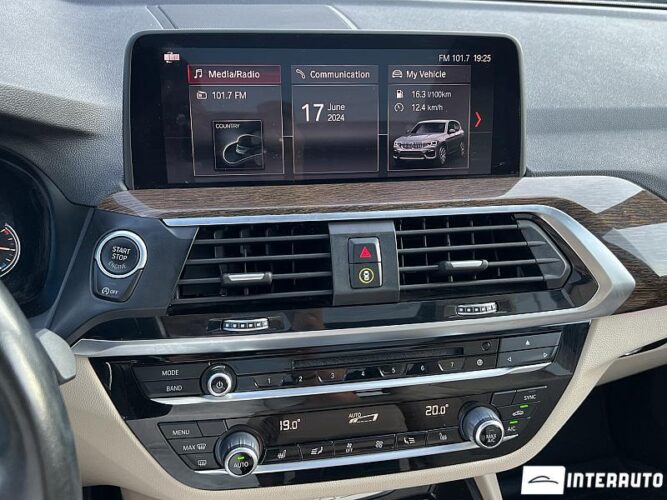 BMW X3 3.0i 48 interauto-car