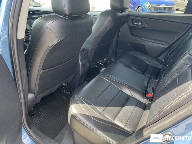 Toyota Auris 46 interauto-car