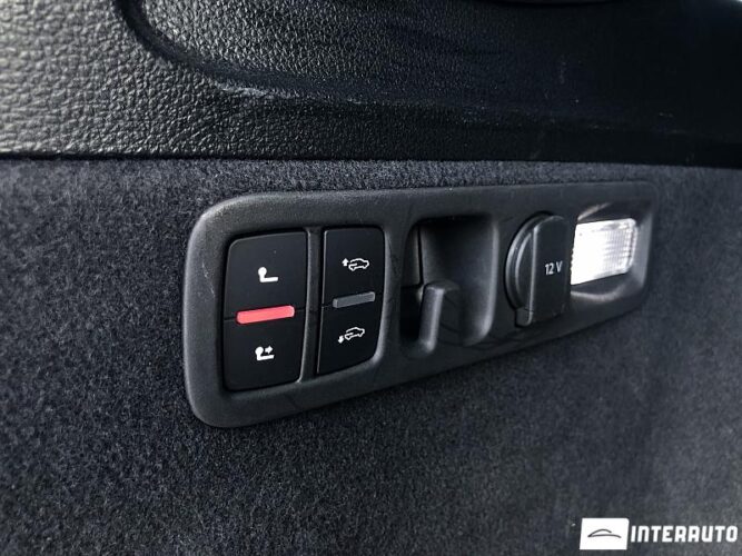 Audi Q7 E-Tron 59 interauto-car