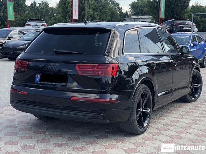 Audi Q7 E-Tron 39 interauto-car