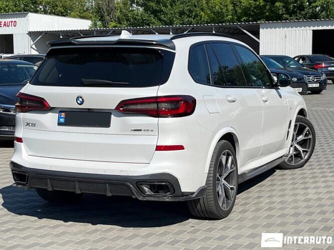 BMW X5 4.5e 33 interauto-car