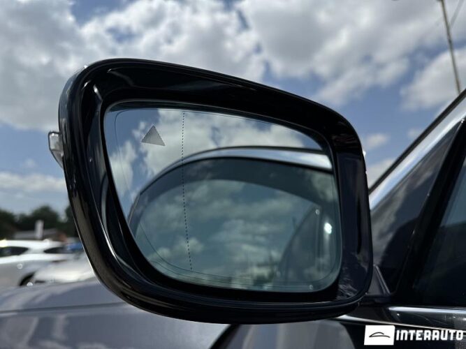 BMW 530e 38 interauto-car